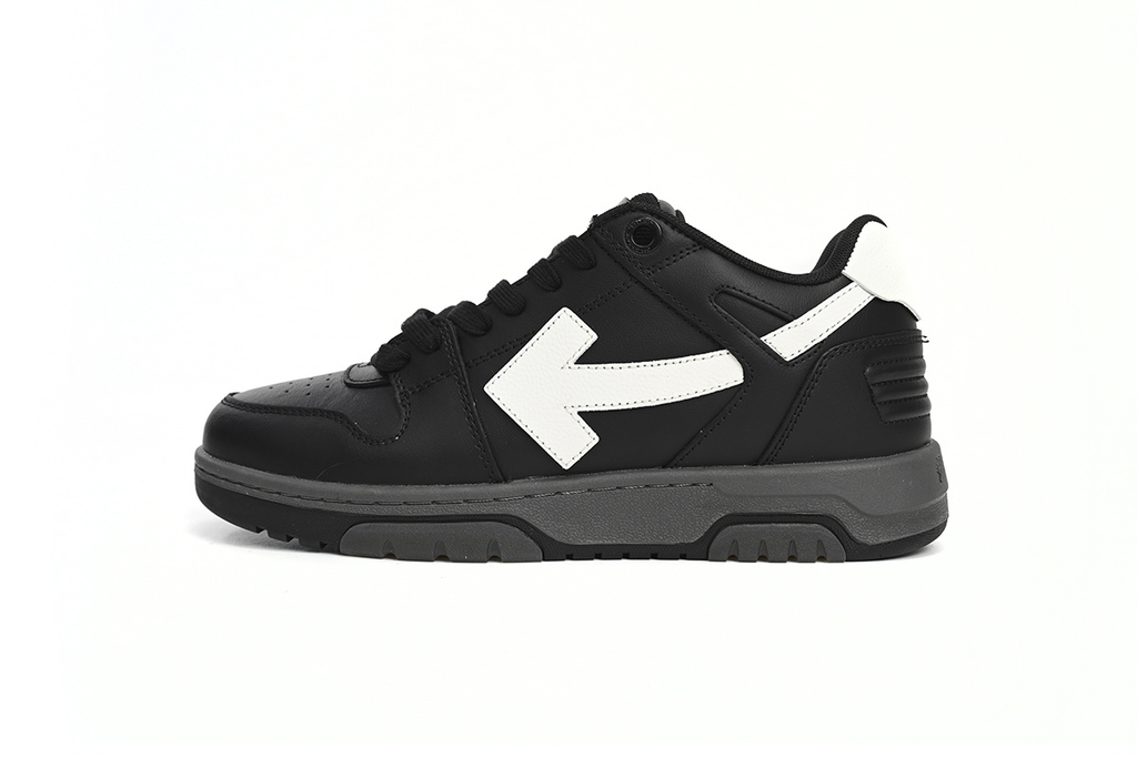 OFF-WHITE Out Of Black Skin And White Tail