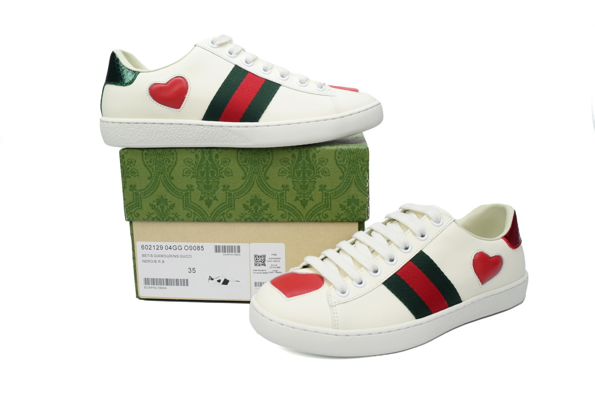 Gucci Ace Heart Leather Sneaker