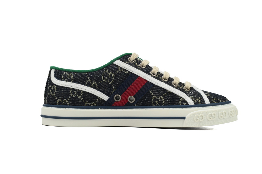 Gucci Tennis GG Supreme