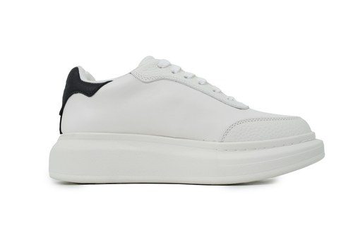 Alexander McQueen Sneaker Black Tail