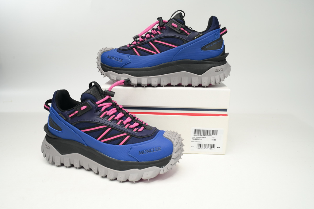 Moncler Trailgrip Fluorescent Black Black Blue