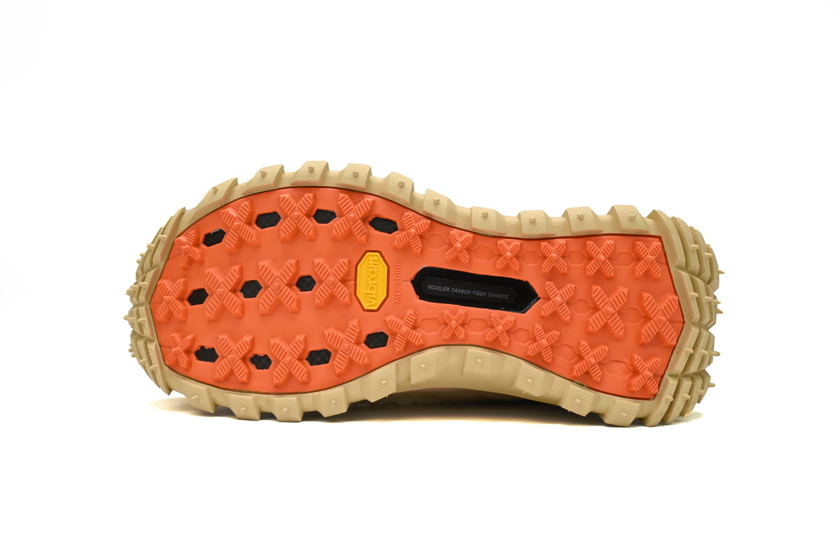 Moncler Trailgrip Fluorescent Black Velvet Khaki