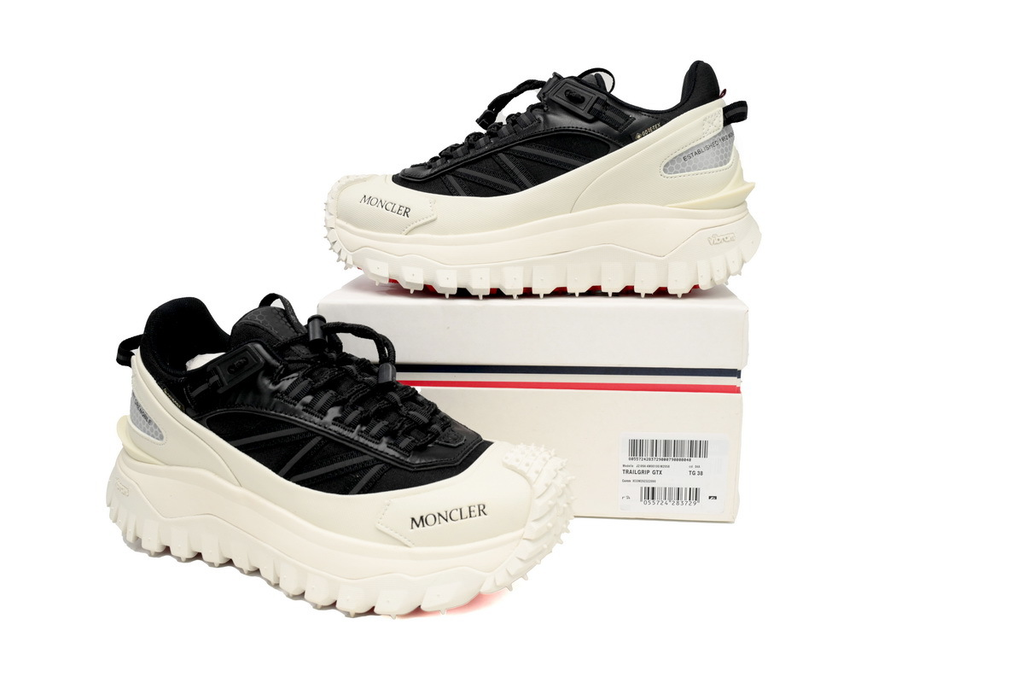 Moncler Trailgrip Leather Black And White