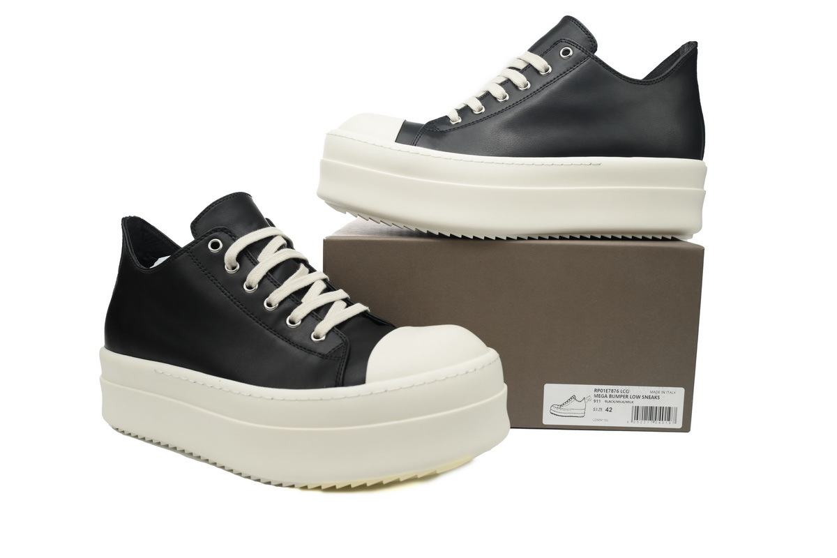 RICK OWENS/RO Black and White