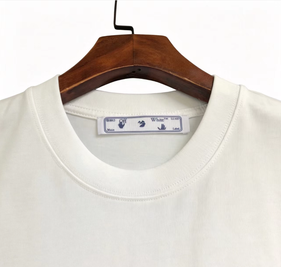 OFF-WHITE  T-Shirt