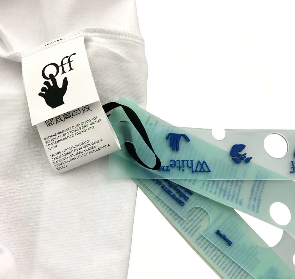 OFF-WHITE  T-Shirt