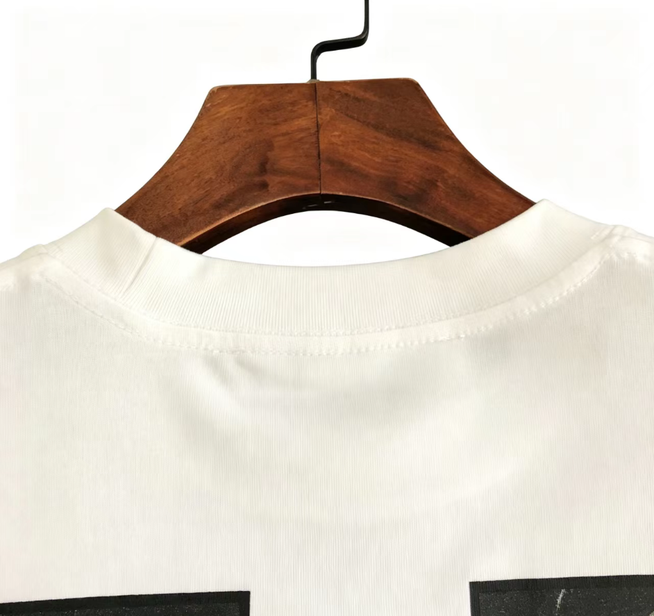 OFF-WHITE  T-Shirt