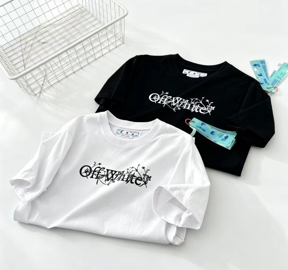 OFF-WHITE  T-Shirt