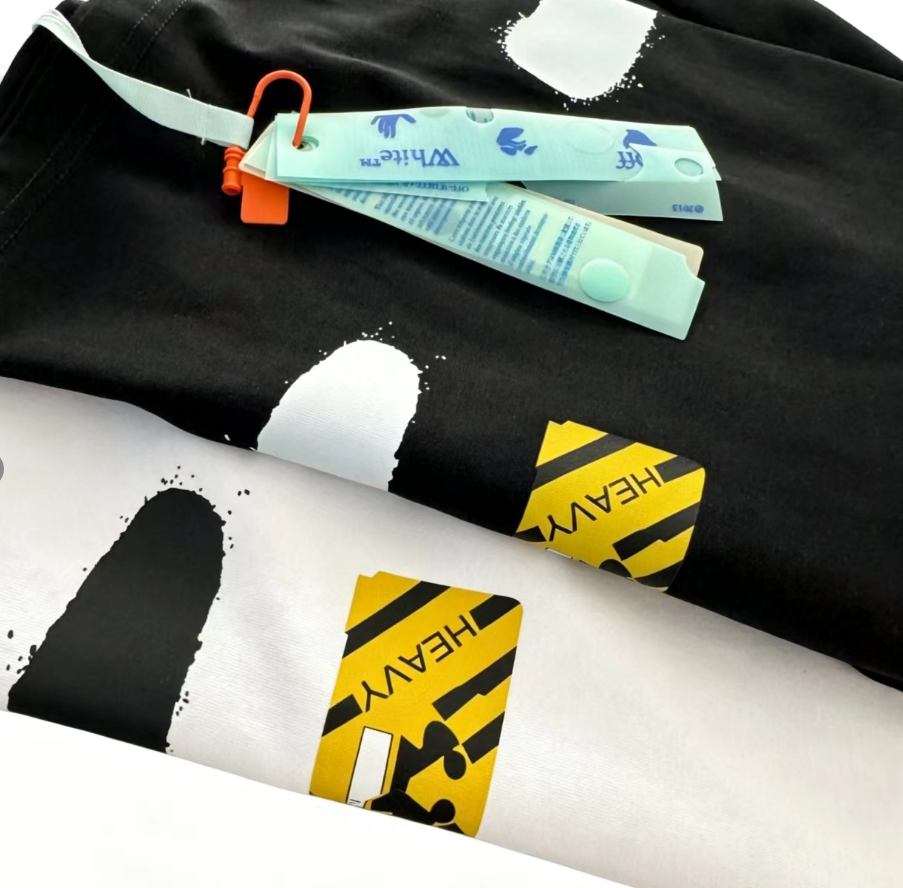 OFF-WHITE  T-Shirt