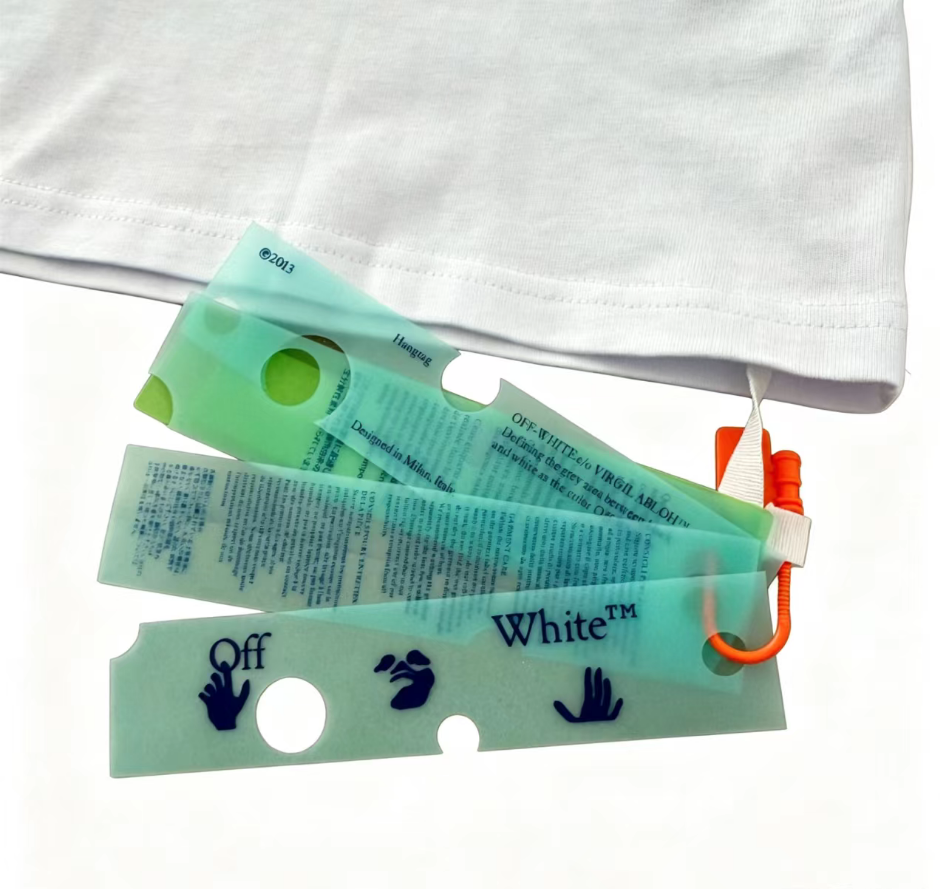 OFF-WHITE  T-Shirt