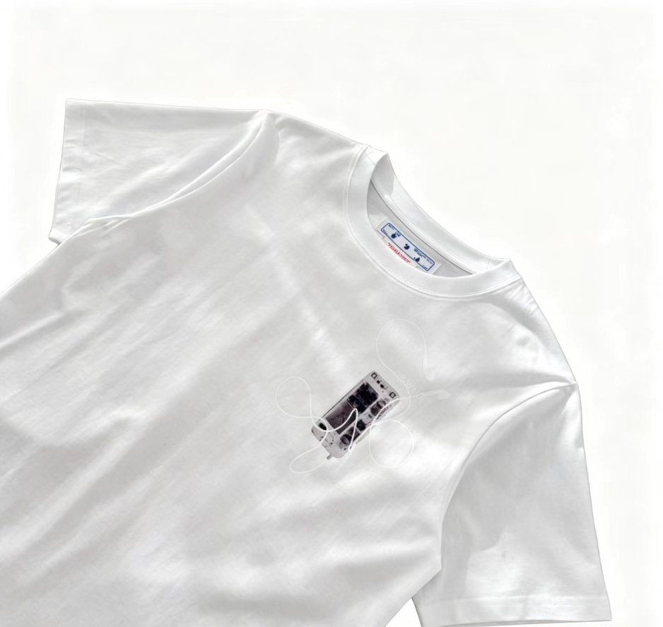 OFF-WHITE  T-Shirt