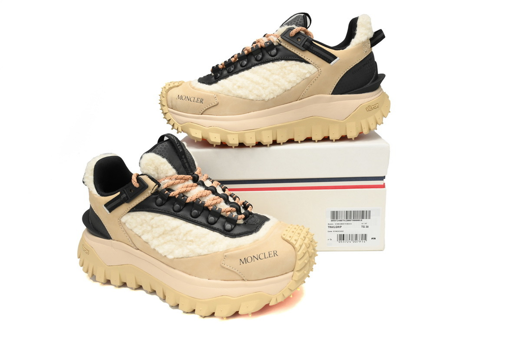 Moncler Trailgrip Fluorescent Black Velvet Khaki