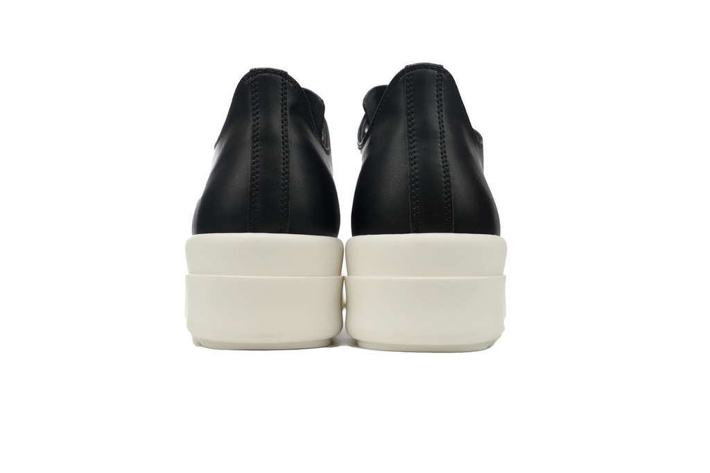 RICK OWENS/RO Black and White