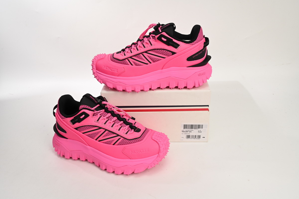 Moncler Trailgrip Pink