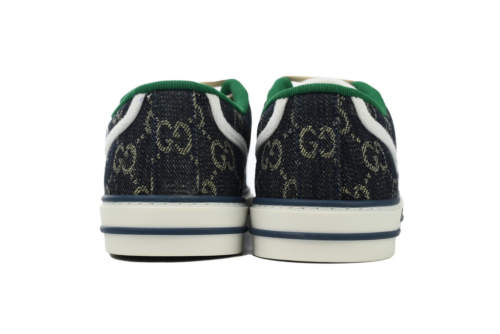 Gucci Tennis GG Supreme