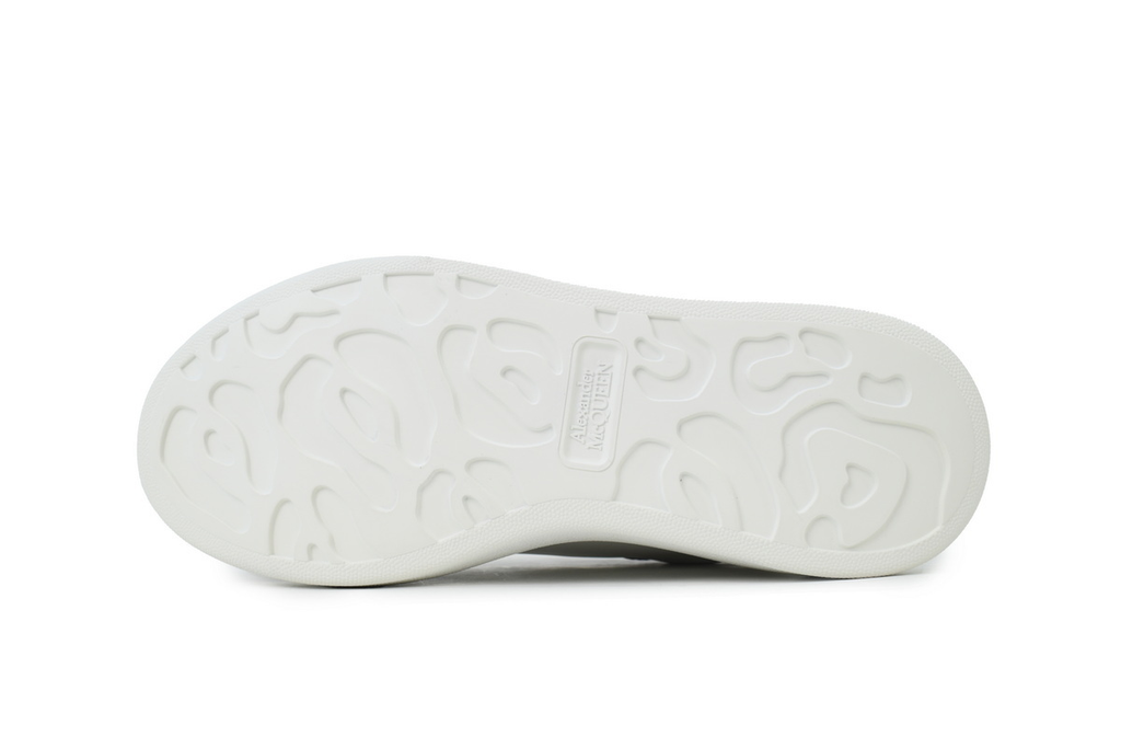 Alexander McQueen Sneaker Coffee Tail