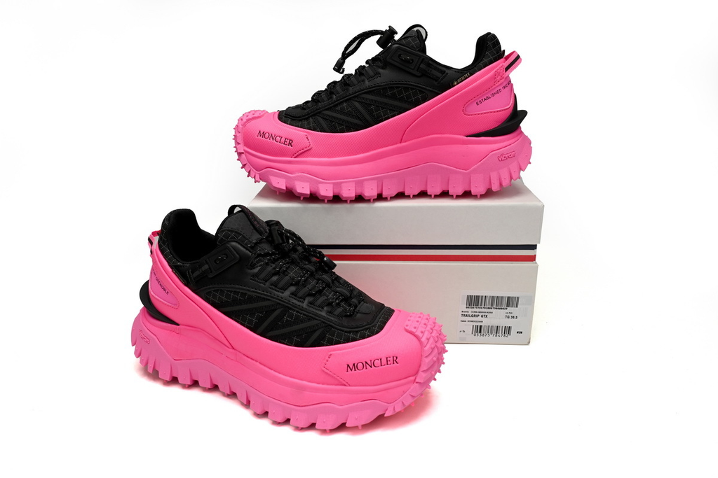 Moncler Trailgrip Fluorescent Black Black Powder
